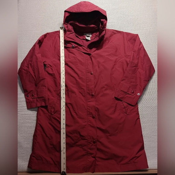 L.L.Bean Men's Long Rain coat, Large, Red, Excellent condition - Picture 1 of 5